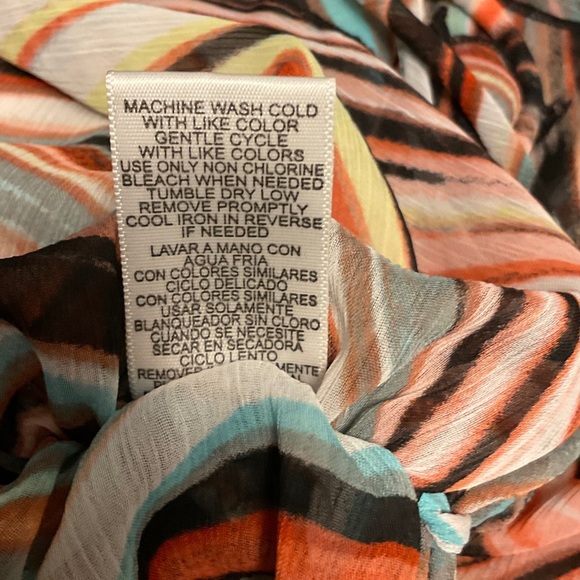 Halo Vibrant Swirl Women's Blouse - Picture 7 of 7